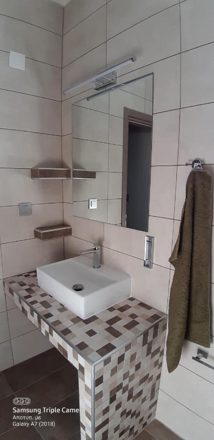 Sea View Apartments Artemis 乐托卡亚 外观 照片